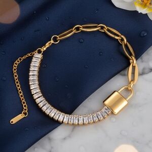 Modern Padlock Zircon Baguette Dainty Bracelet 18K Gold Plated Stainless Steel